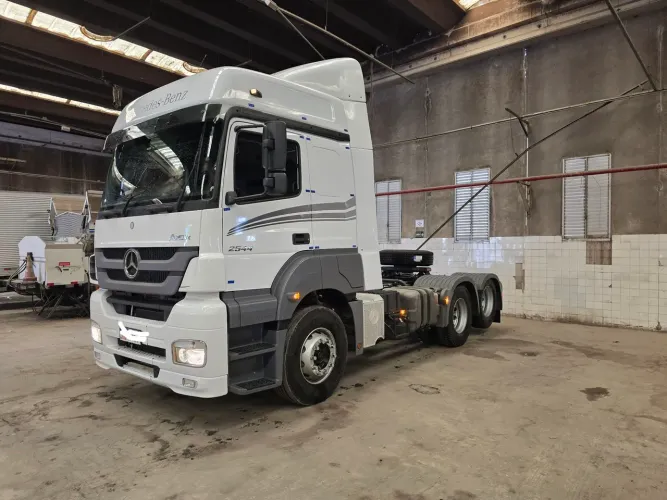 MB Axor 2544 S, 6x2, Ano 2021, Automático, Branco, Completo.