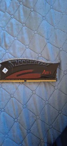 Memoria Ram dd4 (com defeito)