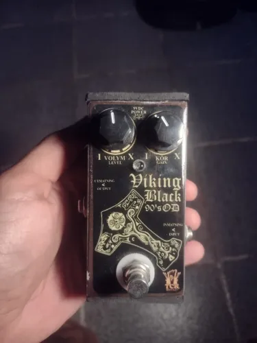 Pedal overdrive Viking Black tcr