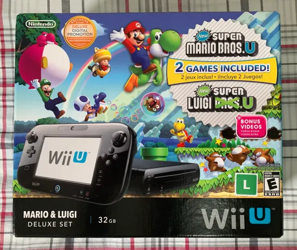 Console Nintendo Wii U 32GB - Mario & Luigi Deluxe Set.
