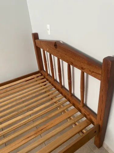 Cama casal madeira tratada