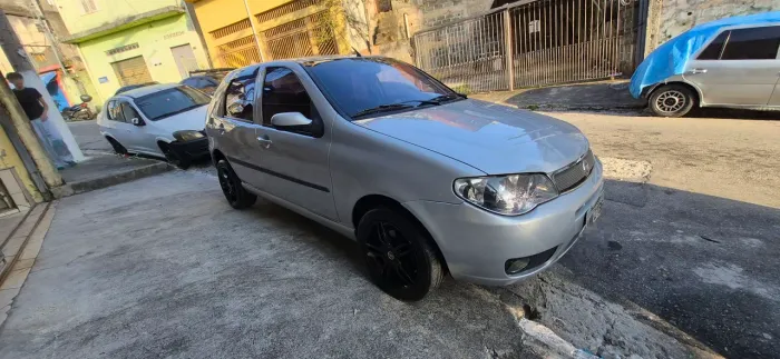 Fiat Palio HLX 1.8 MPI Flex 8V 4P 2005