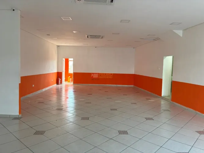 Salão Comercial no Bairro Centro de Diadema.