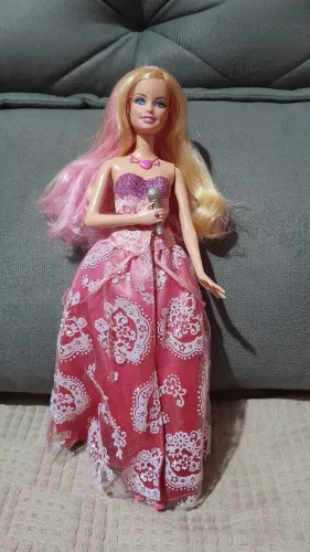 Barbie a Princesa e a Pop Star, Tori