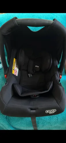 Vendo bebê conforto conservado