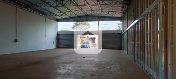 Galpão Para locação e venda No Bairro Planalto