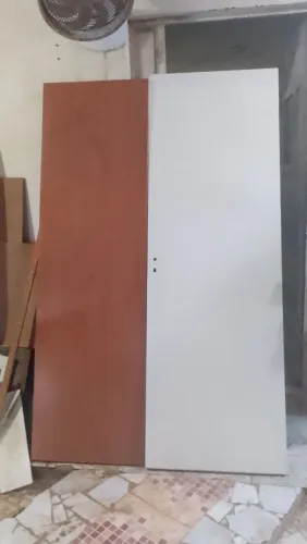 Vendo portas de madeira falar com Roberto fone ZAP 9 8810.5245
