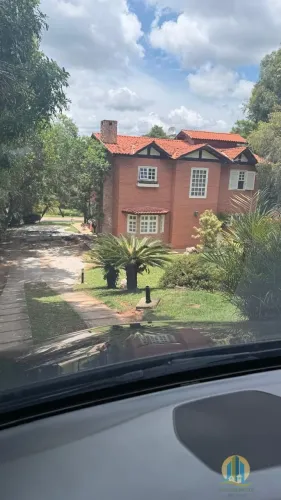 Chácara à Venda em São Roque/SP  Excelente Estrutura e Ampla Área de Terreno