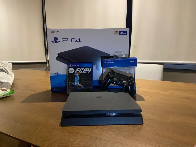 Playstation 4 (PS4) 500GB com controle Dualshock