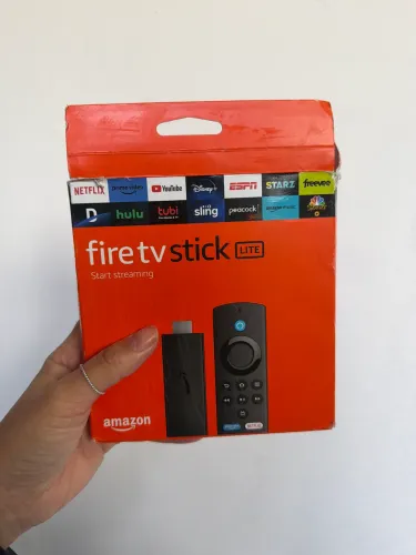 Amazon Fire TV Stick Lite Com Controle Alexa Wi-Fi HDMI