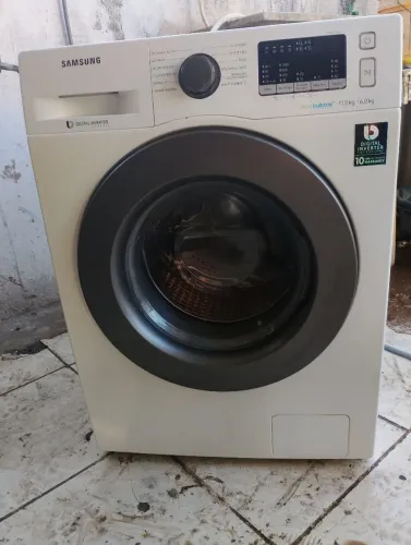Máquina Samsung lava e seca