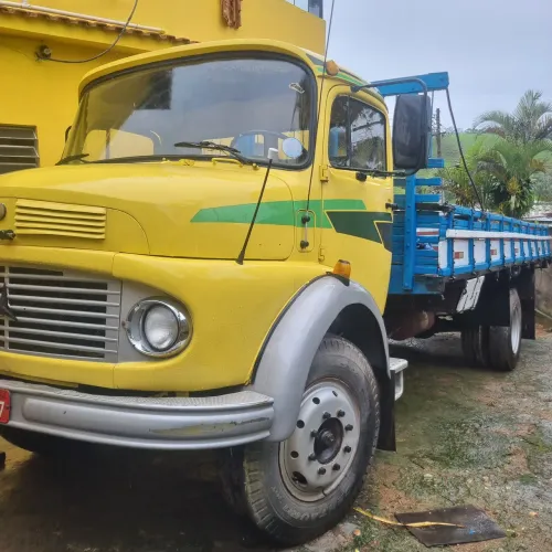 Caminhão Mercedes-Benz 1113 1977