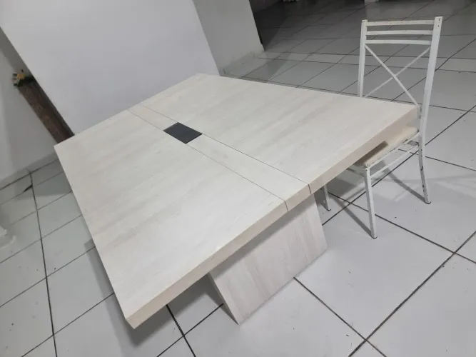 Mesa de reunião grande 1.80 com caixa de tomadas