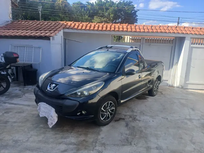 Peugeot Hoggar XR 1.4 Flex 8V 2P 2011