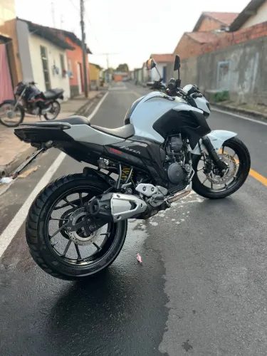 Yamaha fez 2019, documentação em dia