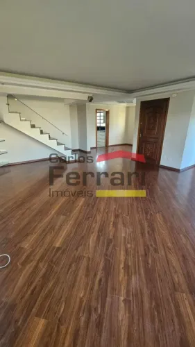 Apartamento Duplex com 4 Dormitórios, sendo 3 Suítes, 2 vagas