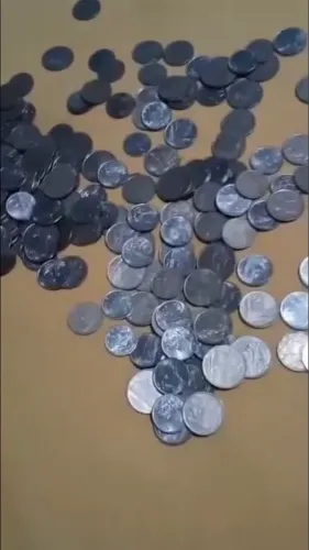 Vendo moedas antigas de 1969