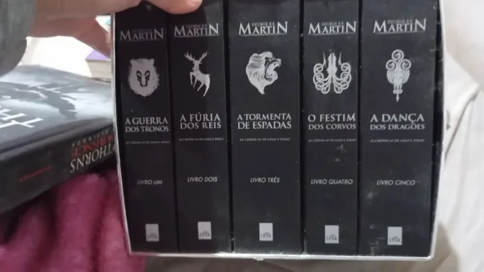 Box Deluxe Game of thrones -As Crônicas de Gelo e Fogo