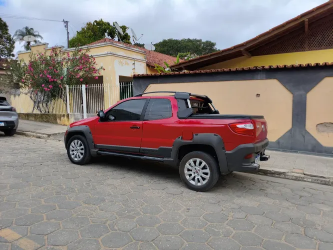 Fiat Strada Adventure1.8/ 1.8 Locker Flex CD 2014