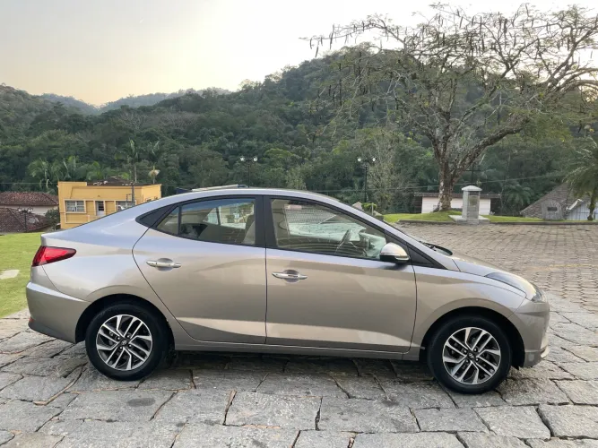 Hyundai HB20S Platinum 1.0 TB Flex 12V AUT 2022