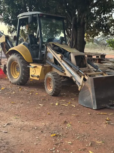 Vendo Lb90 New Holland R$120.000