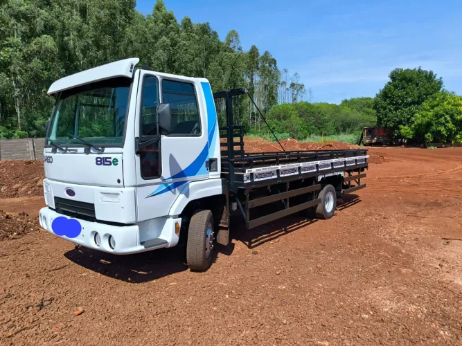Ford Cargo 815 E 2005