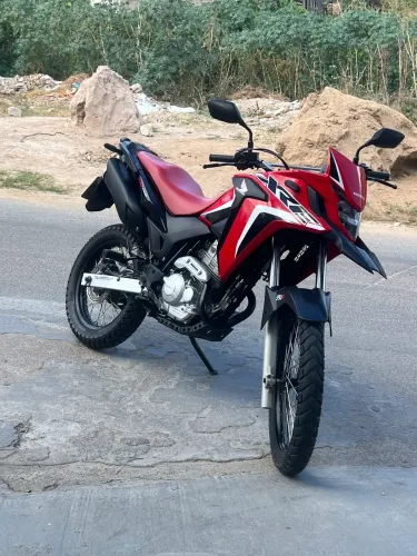 Vendo ou troco em carro do meu interesse 