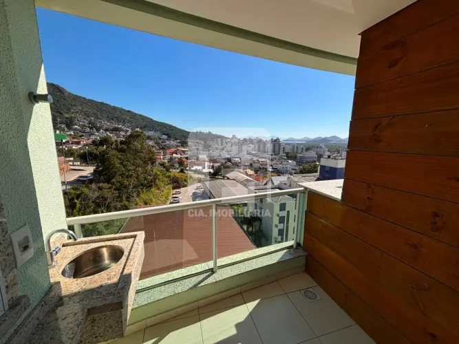 Apartamento de 2 dormitórios à venda na Trindade