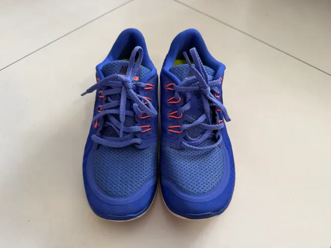 Tênis running Nike tamanho 37