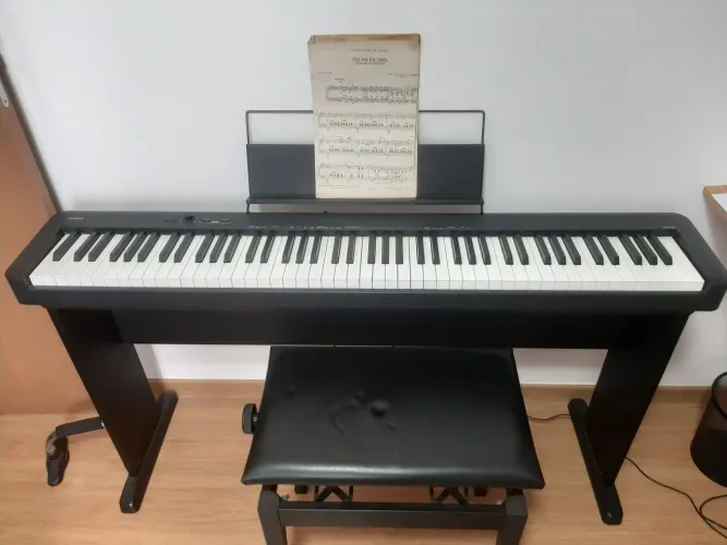 Piano Digital Cásio CDP-S100, com Móvel e Banco