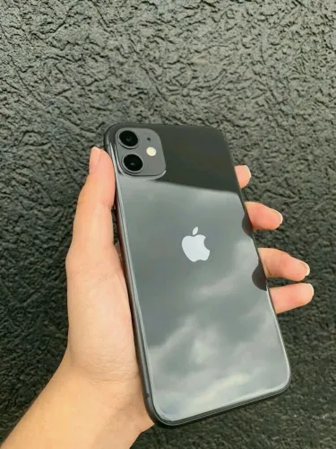 iPhone 11 128gb todo original funcionando tudo perfeitamente na cor preto