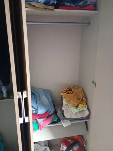 Vender o guarda roupa por 600,00