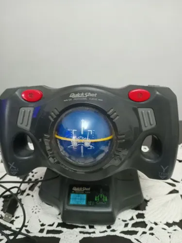 Antigo joystick QS 151 Quickshot no estado