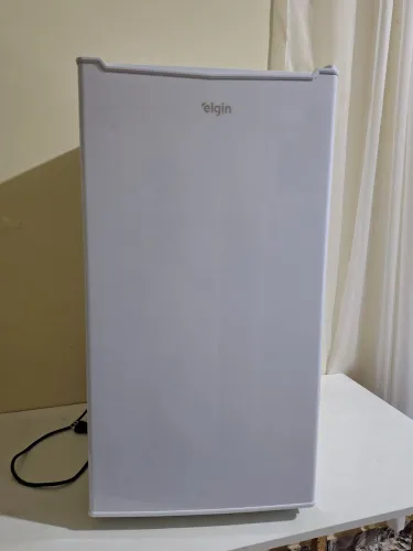 Frigobar Elgin 93l semi-novo com nota fiscal e garantia