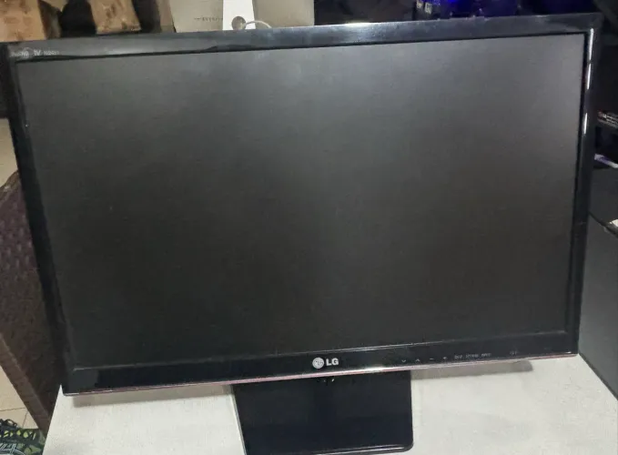 Monitor + TV