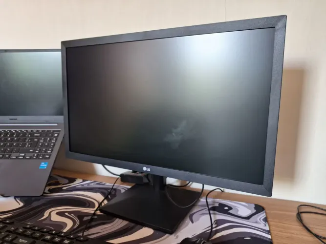Monitor LG 22MK400H-B
