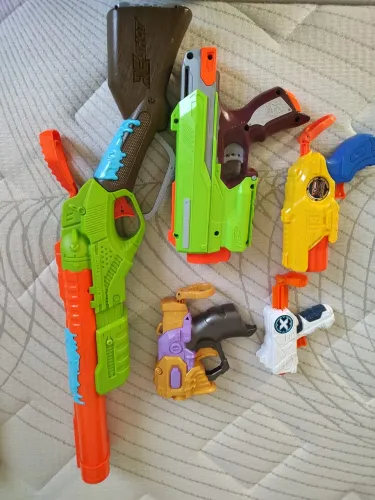 Vendo kit NERF com alguns dardos