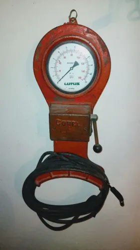 Calibrador  de pneus cobel antigo