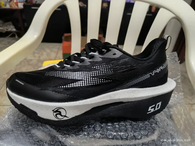 Tênis corrida tamanho 41br
