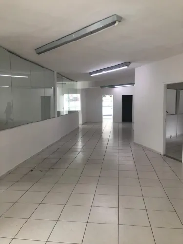 Oportunidade Comercial: Andar comercial em Santa Terezinha com 360m² REF: 19681