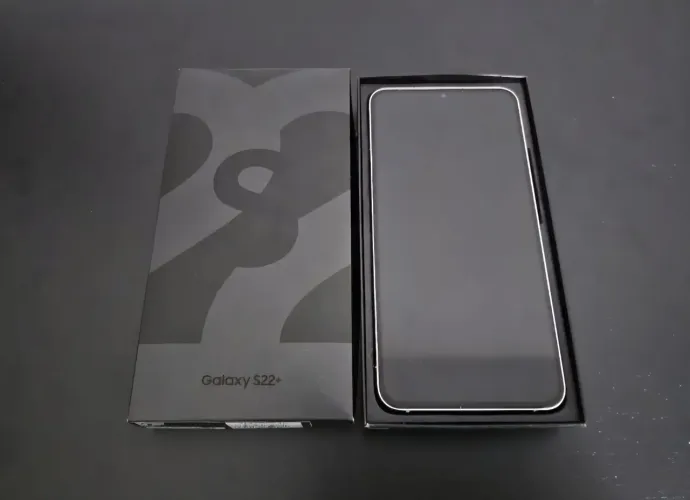 Samsung Galaxy S22+ 128gb com Linha verde na tela + Caixa original + Capinhas + Película