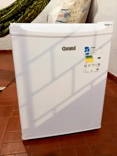Frigobar Cônsul 80L