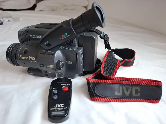 Filmadora Super VHS-C JVC