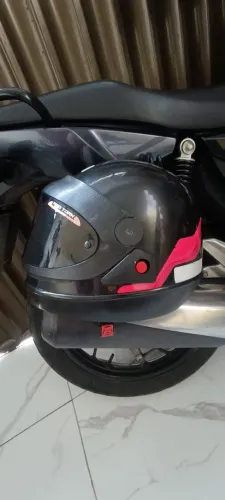 Capacete