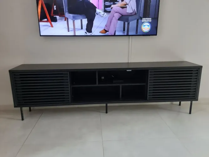 Rack industrial retro para tv até 75' - 220cm