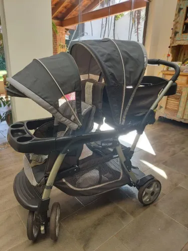Carrinho bebê 2 lugares