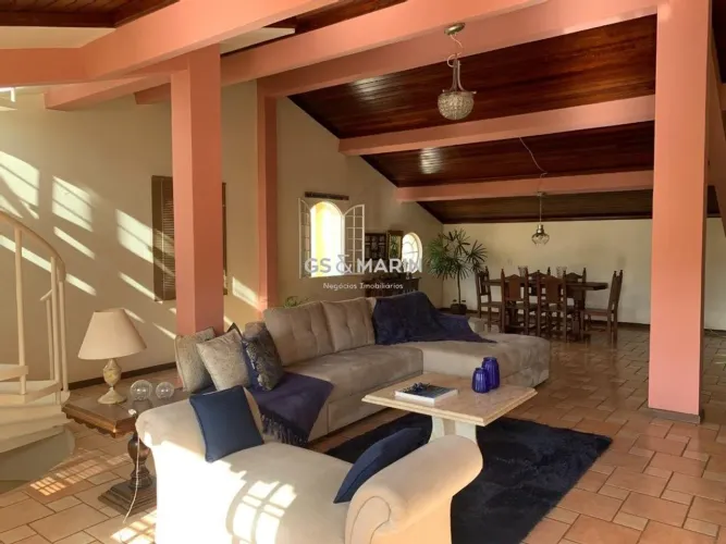Casa à venda e para alugar nas proximidades do Lago Igapó, em Londrina