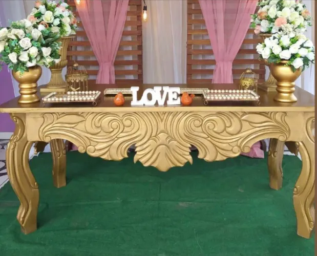 Mesa Luiz XV madeira cedro