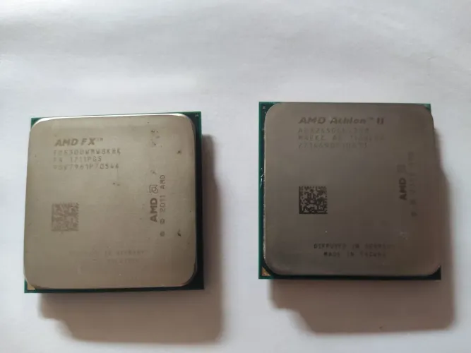 2 processador AMD, fx8300 e Athlon II X2 245