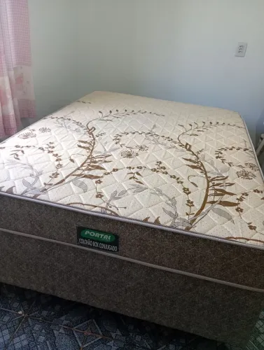 Vendo Cama Box Conjugado